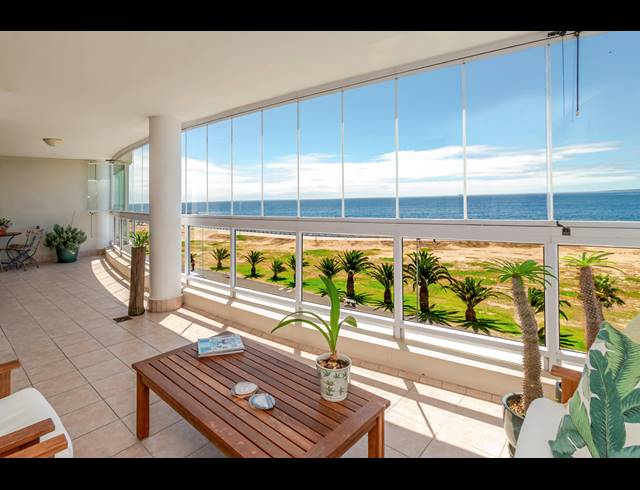 3 BEDROOM APARTMENT FOR SALE IN MOUILLE POINT
